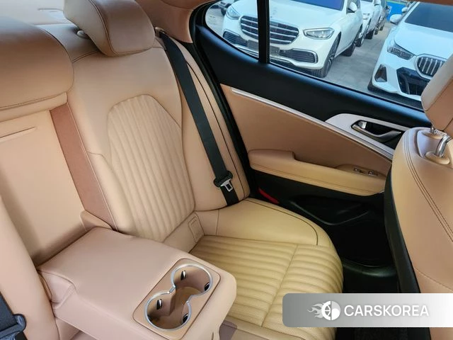 Genesis The New G70 id 3897151 из Кореи 7