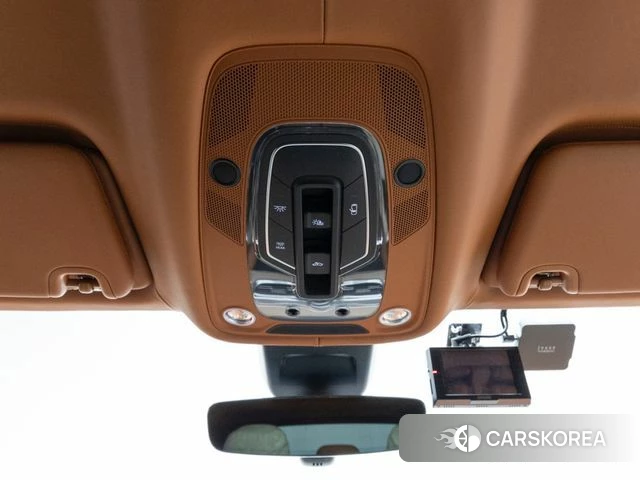 Bentley Bentayga id 3902641 из Кореи 7