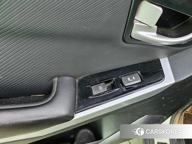 Ssangyong New Style Korando C id 3886616 из Кореи 7