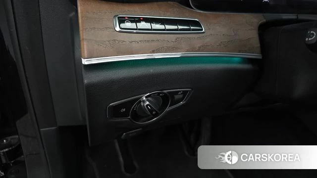 Mercedes-Benz E-Class W213 id 3942130 из Кореи 7