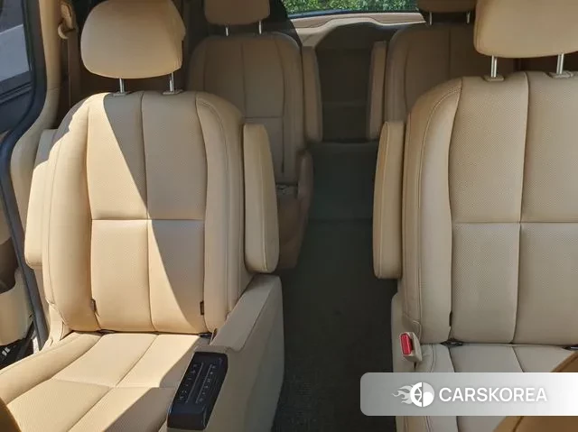 Kia The New Carnival id 2977083 из Кореи 7