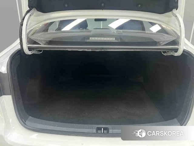 Toyota Corolla id 4298189 из Китая 7