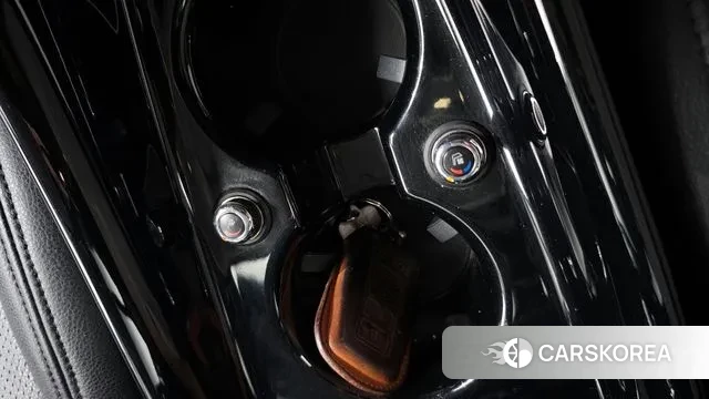 Toyota Prius 4th Generation id 3008942 из Кореи 7