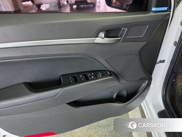 Hyundai The New Avante AD id 3823888 из Кореи 7