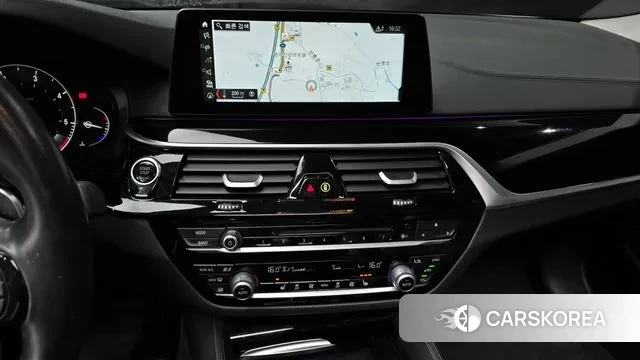 BMW 5 Series (G30) id 3009363 из Кореи 7