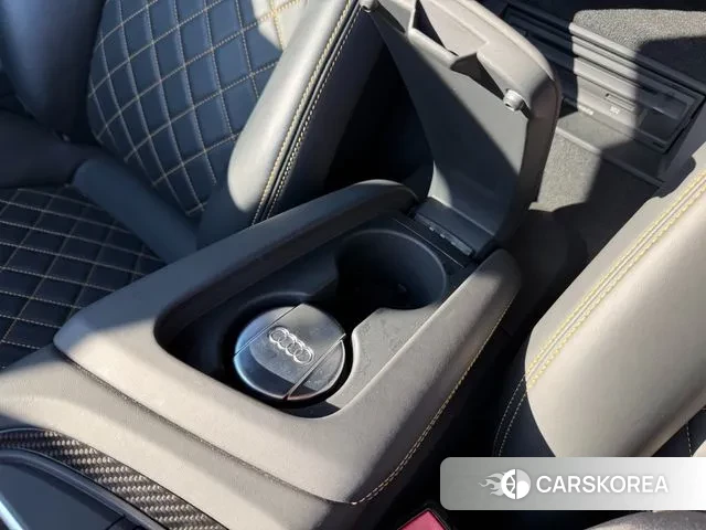 Audi R8 (4S) id 3373594 из Кореи 7