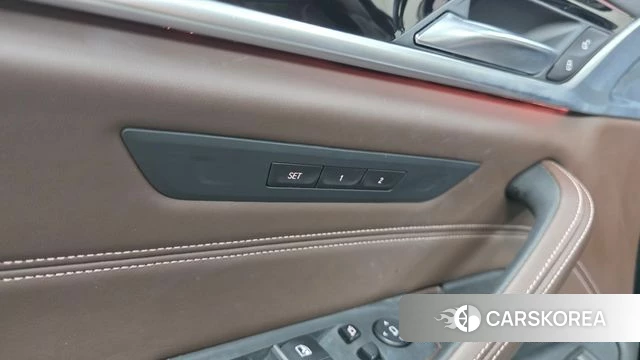 BMW 5 Series (G30) id 4325558 из Кореи 7