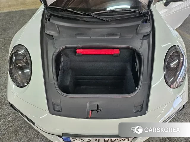 Porsche 911(992) id 3717341 из Кореи 7