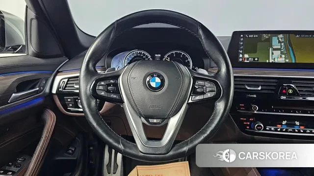 BMW 5 Series (G30) id 3779256 из Кореи 7