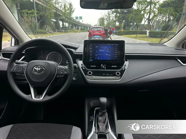 Toyota Corolla id 4301606 из Китая 7