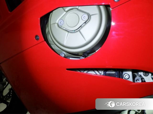 Ducati PANIGALE V4 id 3946948 из Японии 7
