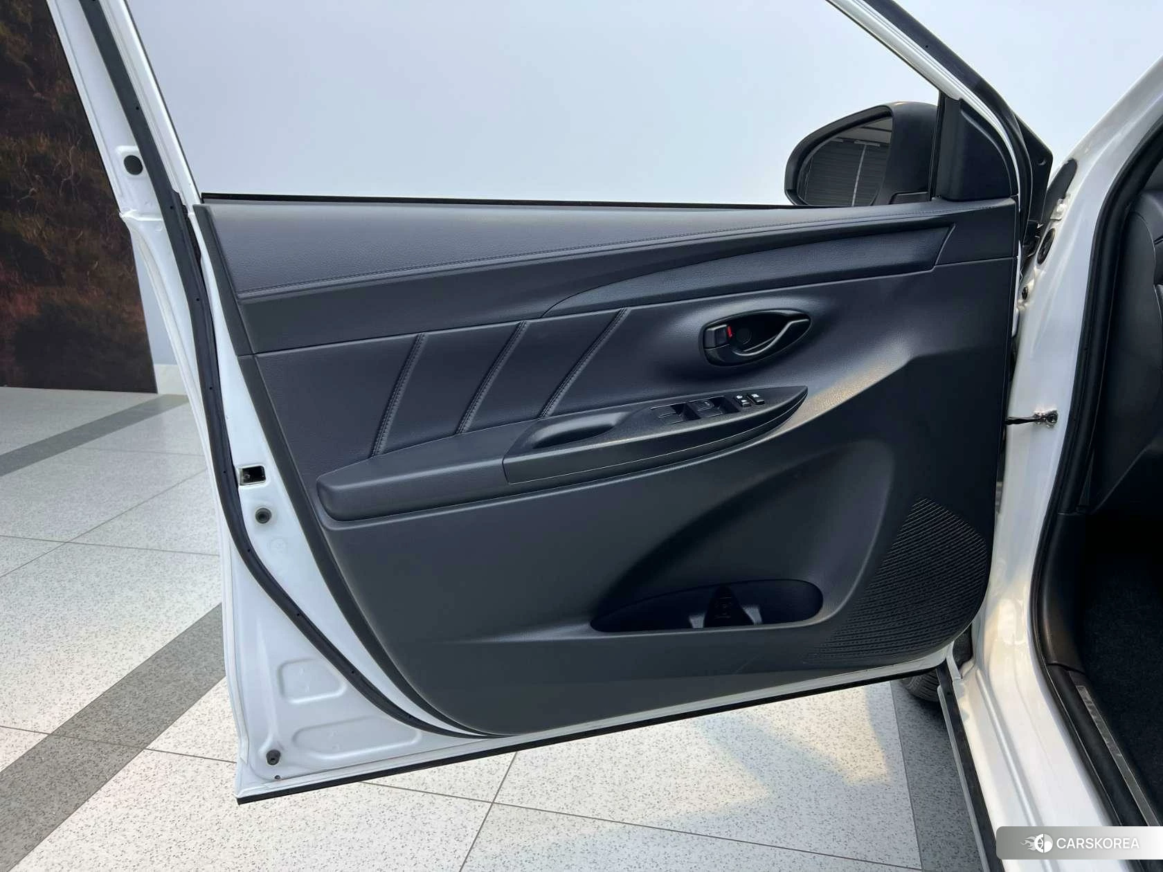 Toyota Yaris L id 4479574 из Китая 7