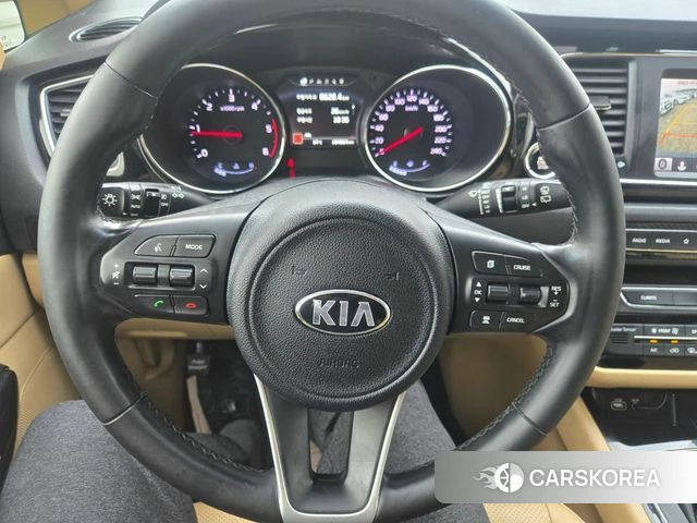 Kia All New Carnival id 3982231 из Кореи 7