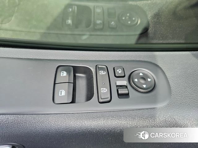Hyundai Staria id 4947112 из Кореи 7