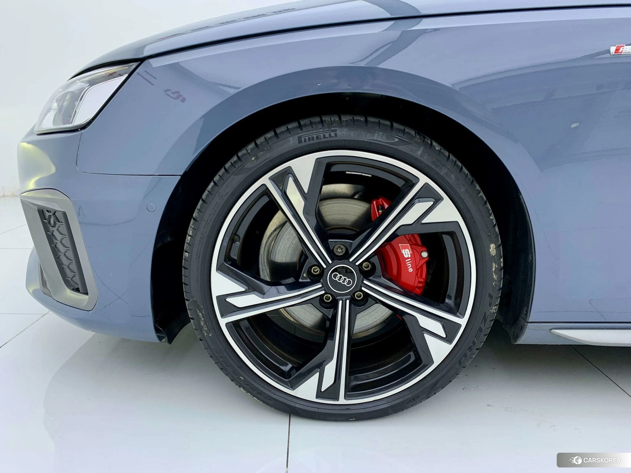 Audi A4L id 4413334 из Китая 7