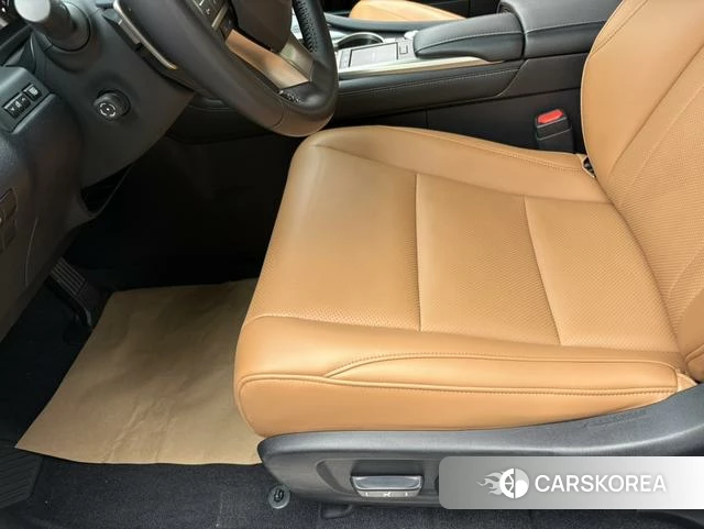Lexus RX id 4291425 из Китая 7