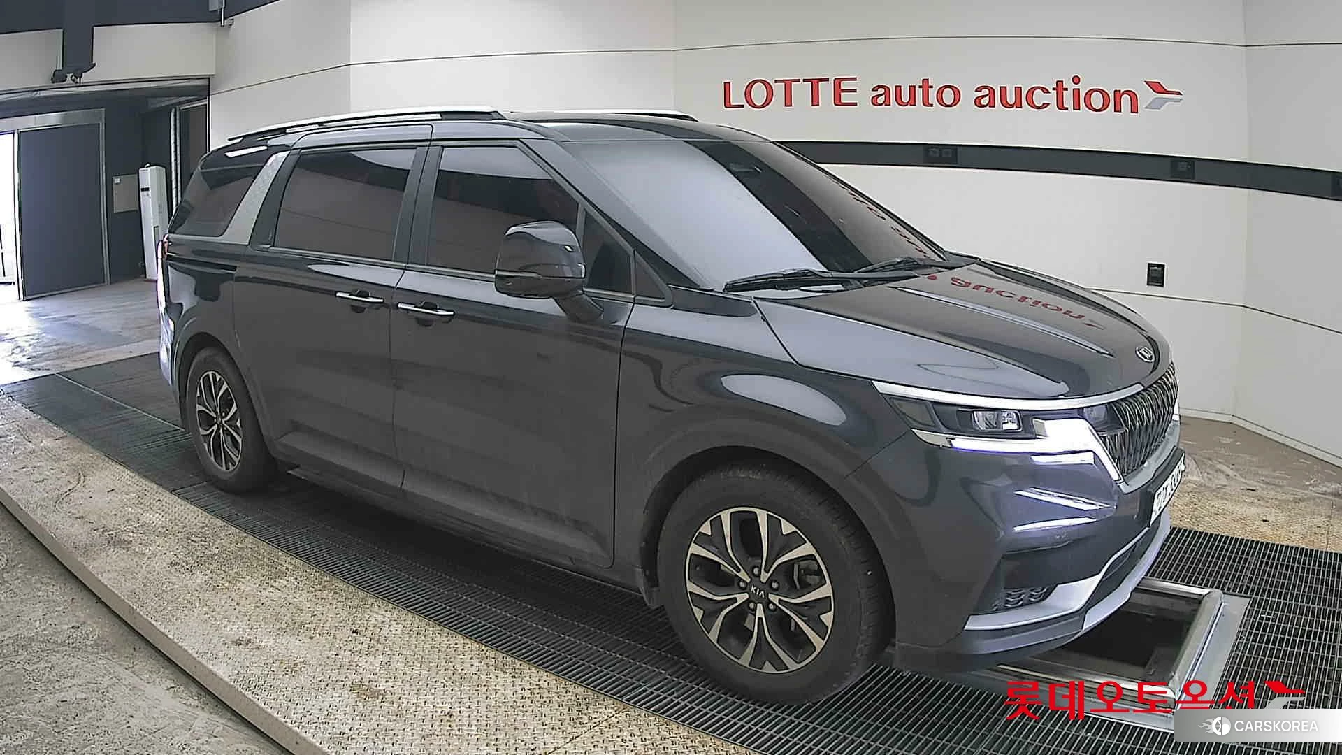 Kia Carnival id 3882095 из Кореи 7