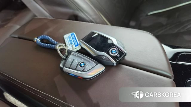 BMW 5 Series (G30) id 4923165 из Кореи 7