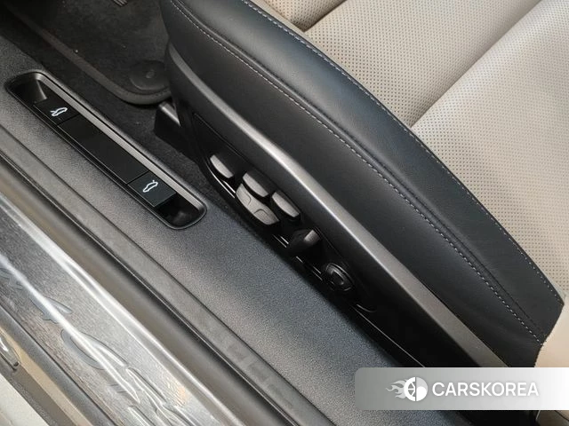 Porsche 911(992) id 4879421 из Кореи 7