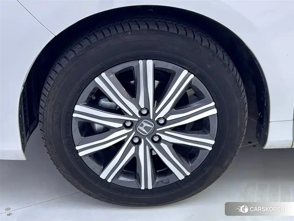 Honda Odyssey id 4599687 из Китая 7