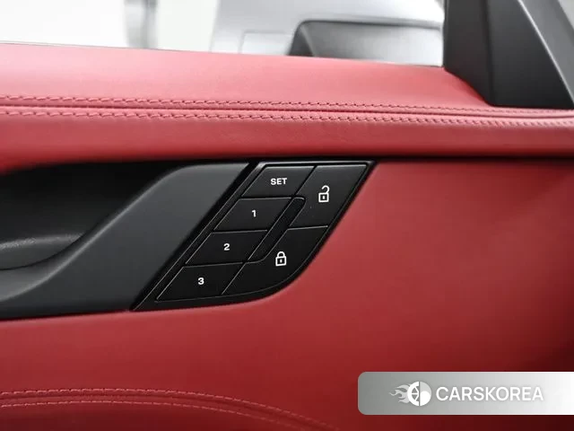 Porsche 911(992) id 3605504 из Кореи 7