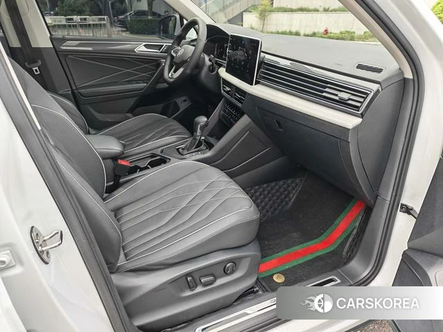 Volkswagen Tiguan L id 4263971 из Китая 7