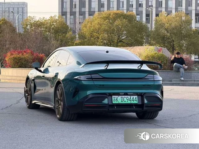 Xiaomi Car Xiaomi SU7 Ultra id 4242229 из Китая 7