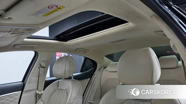 Genesis G70 id 4693804 из Кореи 7
