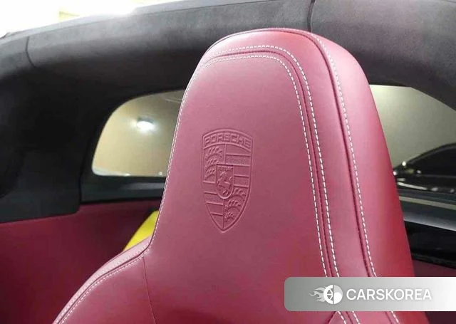 Porsche 911(992) id 4360643 из Кореи 7