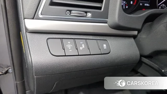 Hyundai Avante AD id 3599132 из Кореи 7