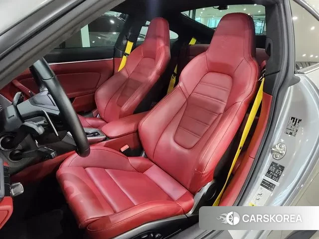 Porsche 911(992) id 2884903 из Кореи 7