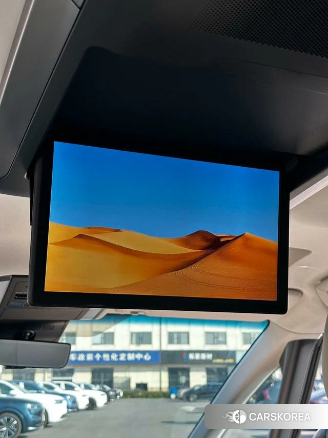 Lexus LM id 4301417 из Китая 7