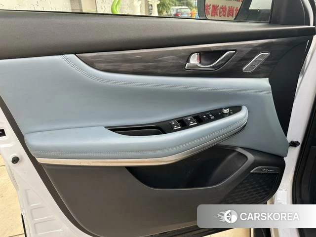 Chang'an CS75 PHEV id 4227272 из Китая 7