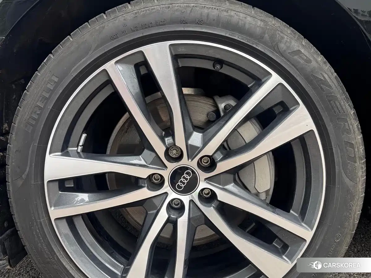 Audi A6L id 4674463 из Китая 7