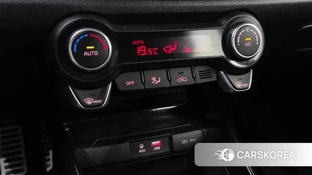 Kia Stonic id 3772978 из Кореи 7