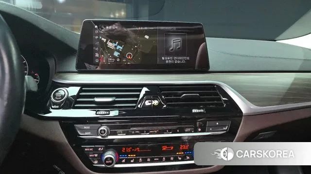 BMW 5 Series (G30) id 3718434 из Кореи 7