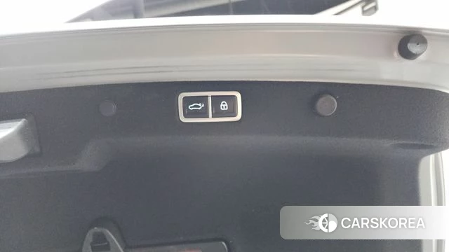 Hyundai Grandeur (GN7) id 4329768 из Кореи 7