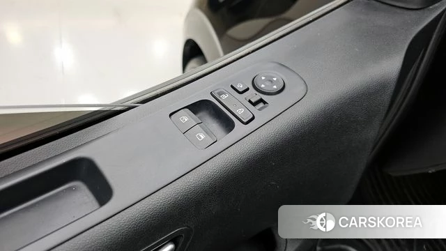 Hyundai Staria id 3884401 из Кореи 7