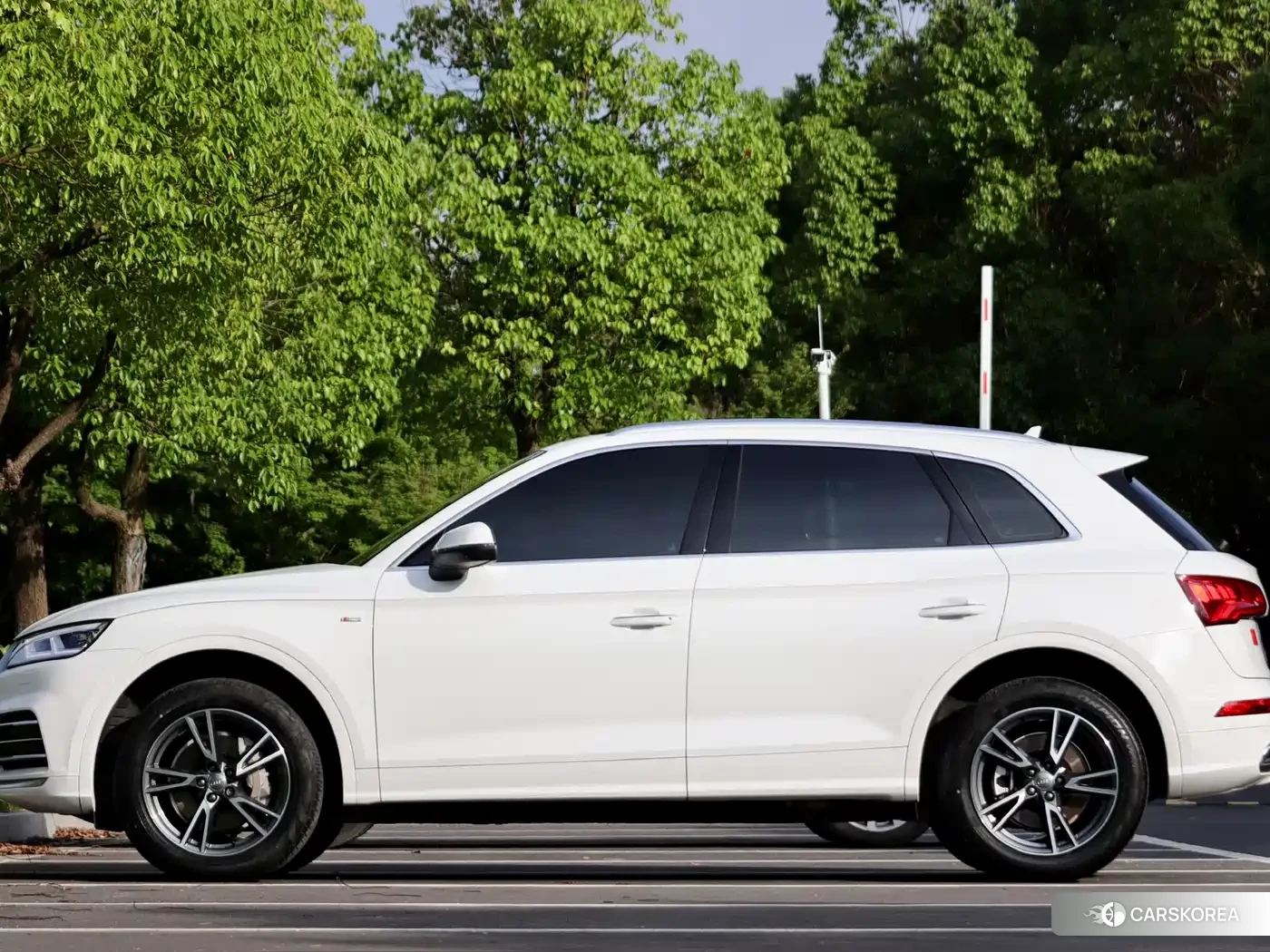 Audi Q5L id 4607227 из Китая 7