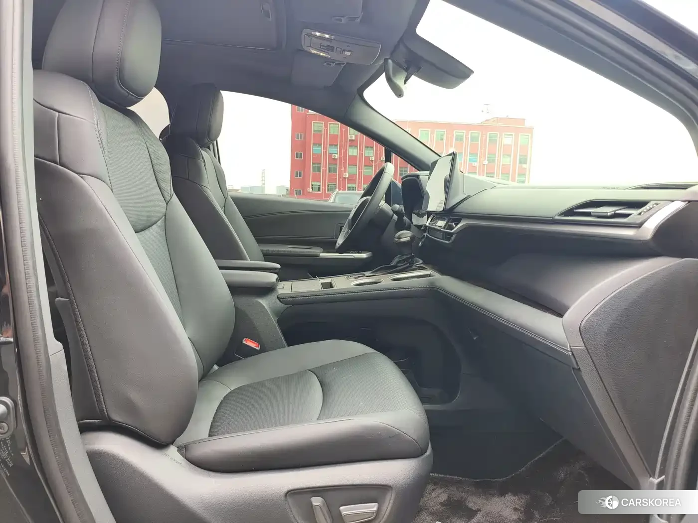 Toyota Sienna id 4600522 из Китая 7