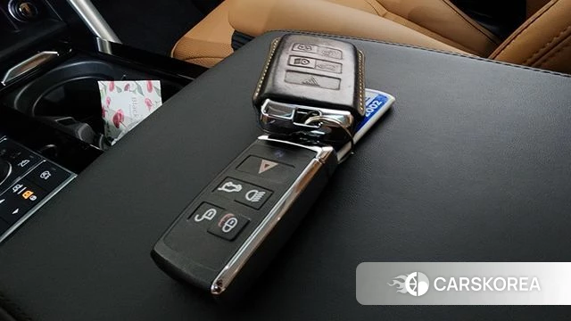 Land Rover Discovery 5 id 4581670 из Кореи 7