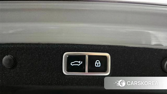 Hyundai Grandeur (GN7) id 3841939 из Кореи 7