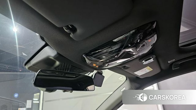 BMW 5 Series (G60) id 4280556 из Кореи 7