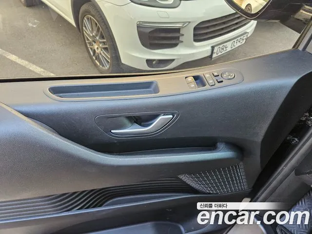 Hyundai Staria id 2611845 из Кореи 7