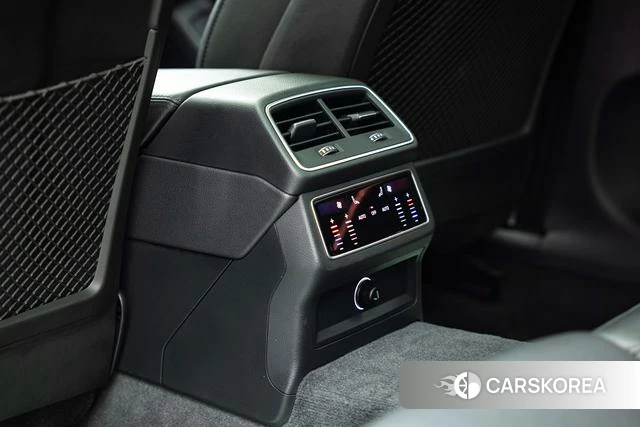 Audi A6L id 4210238 из Китая 7