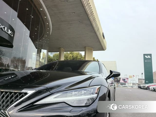 Lexus LS id 4262362 из Китая 7