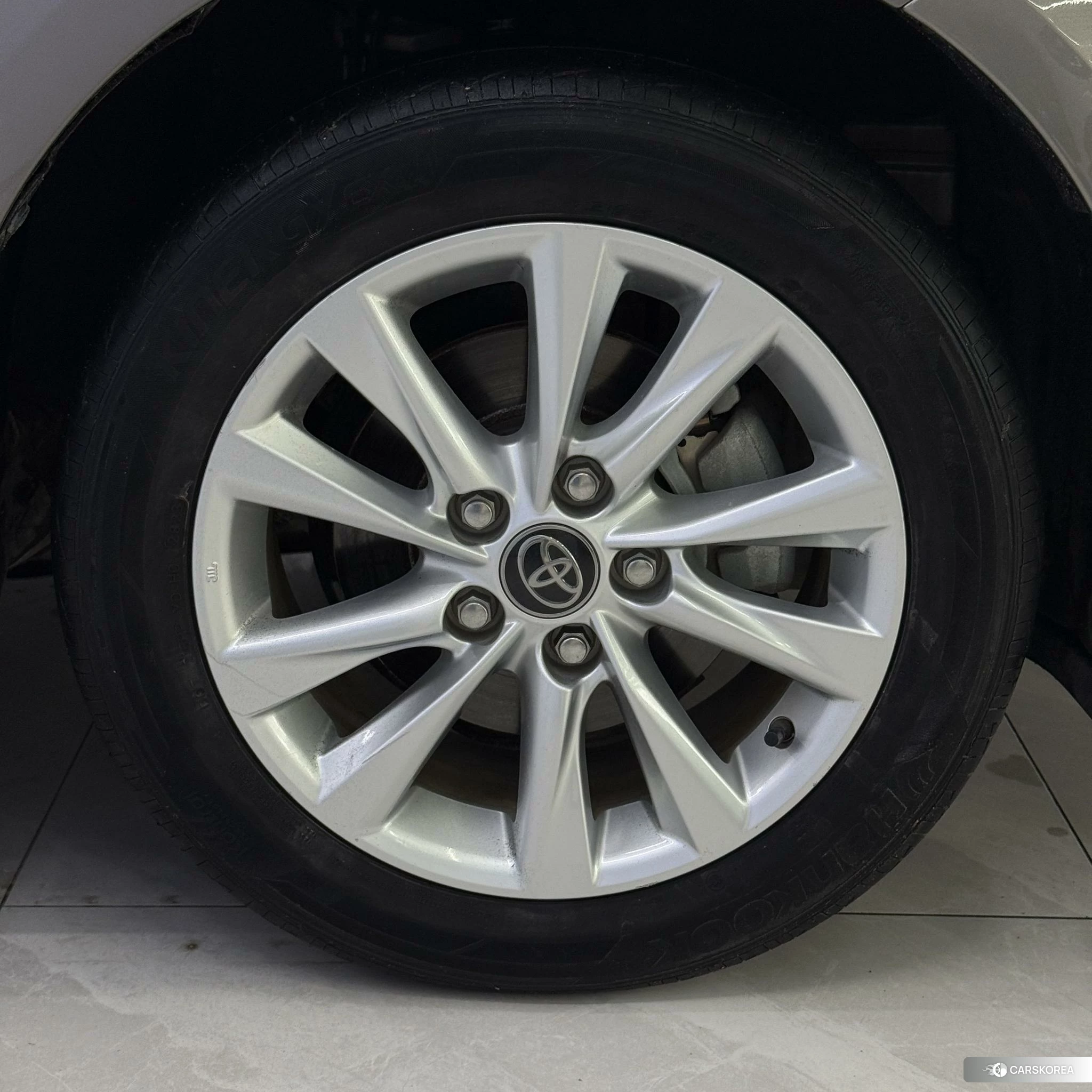 Toyota Corolla id 4426474 из Китая 7