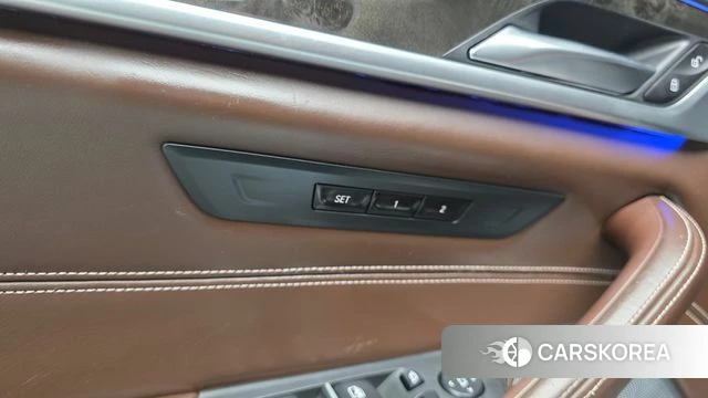 BMW 5 Series (G30) id 3886601 из Кореи 7