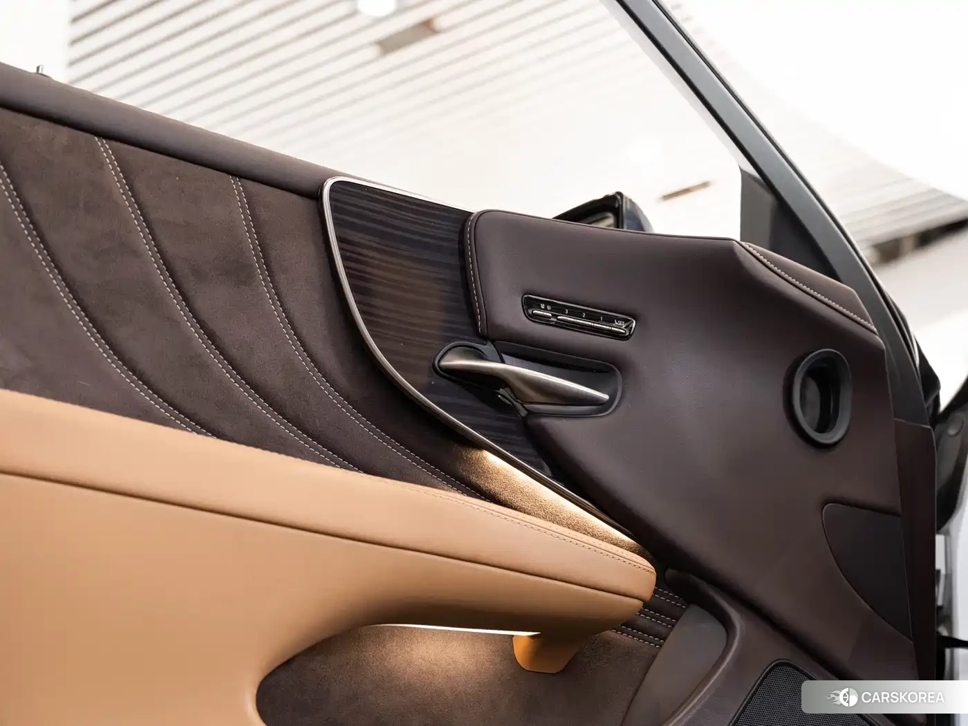 Lexus LS id 4539304 из Китая 7