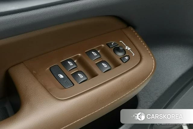 Volvo S60 id 4211478 из Китая 7